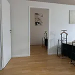 Large 145 Qm And 5 Bedrooms With Roof Terrace In Centrally Located 1 To 14 Guests Apartamento Munique