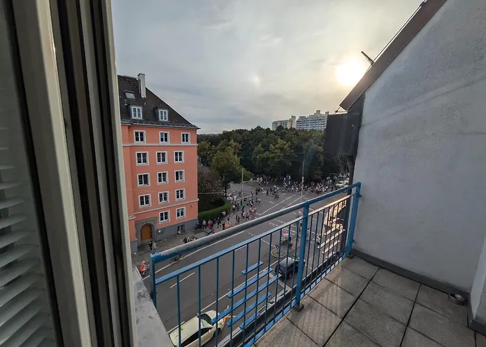 Apartmán Large 145 Qm And 5 Bedrooms With Roof Terrace In Centrally Located 1 To 14 Guests