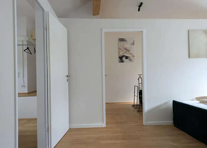 Large 145 Qm And 5 Bedrooms With Roof Terrace In Centrally Located 1 To 14 Guests Apartmán *