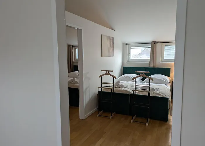 Apartmán Large 145 Qm And 5 Bedrooms With Roof Terrace In Centrally Located 1 To 14 Guests *
