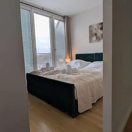 Large 155 Qm And 5 Bedrooms With Roof Terrace In Centrally Located 1 To 14 Guests * Munich